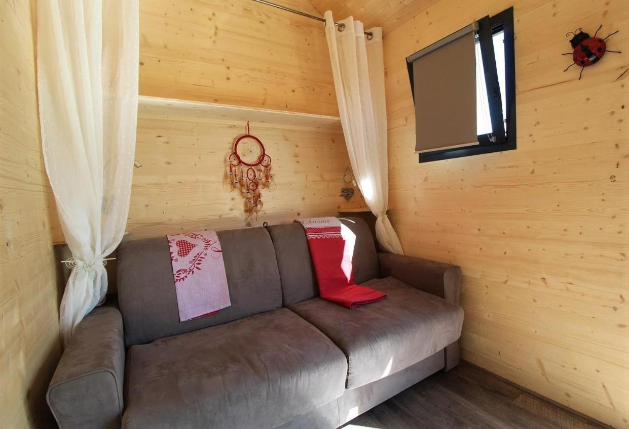 Tiny House Au Coeur Du Vignoble Beaujolais Hotel Fleurie Exterior foto